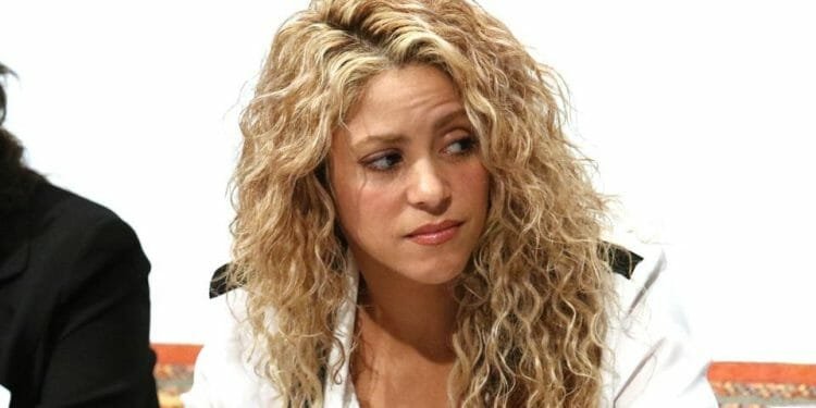 Shakira Surfing is Facing Legal Problems for $16.4 Million Tax Evasion