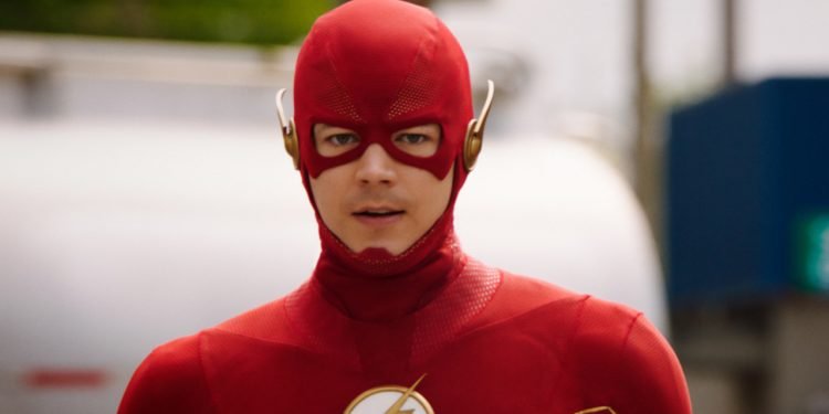 The Flash -- "Heart of the Matter, Part 2" -- Image Number: FLA718fg_0005r.jpg -- Pictured: Grant Gustin as The Flash -- Photo: Bettina Strauss/The CW -- © 2021 The CW Network, LLC. All Rights Reserved